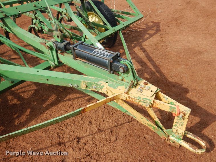 image for item LT9784 John Deere  field cultivator