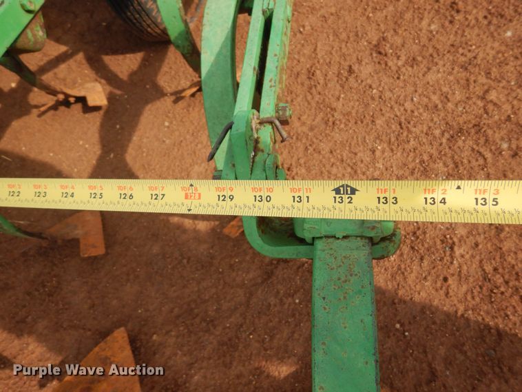 image for item LT9784 John Deere  field cultivator