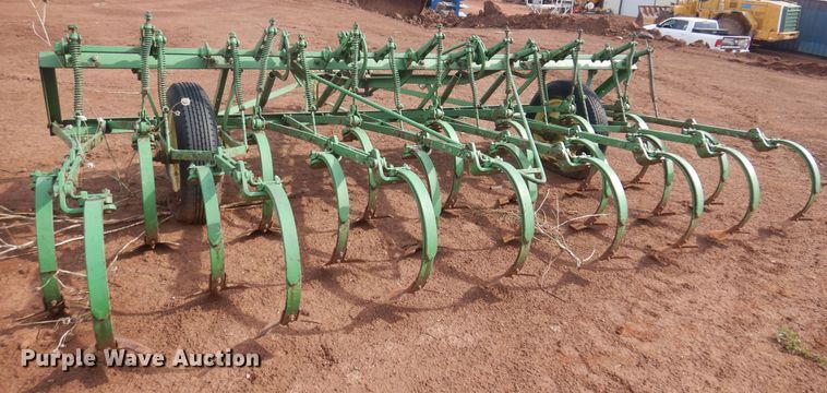 image for item LT9784 John Deere  field cultivator
