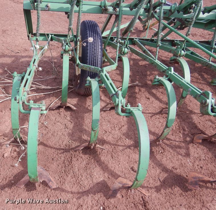 image for item LT9784 John Deere  field cultivator