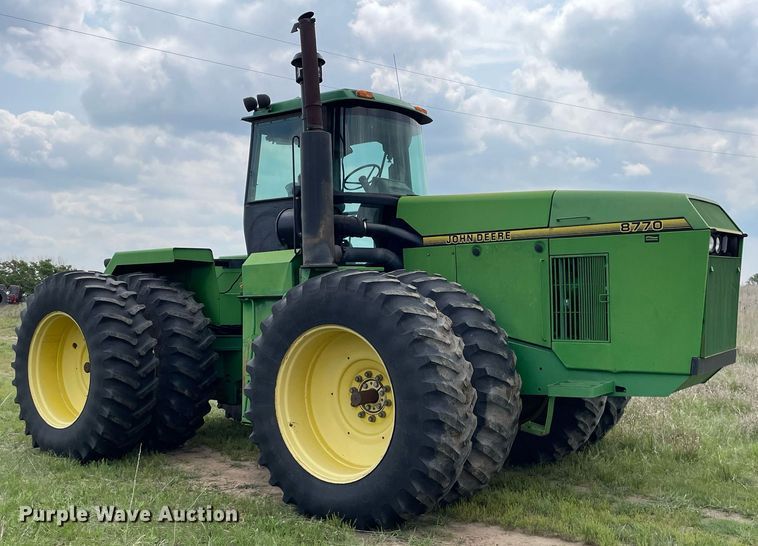 image for item LY9701 1993 John Deere 8770  4WD tractor