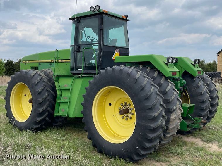 image for item LY9701 1993 John Deere 8770  4WD tractor