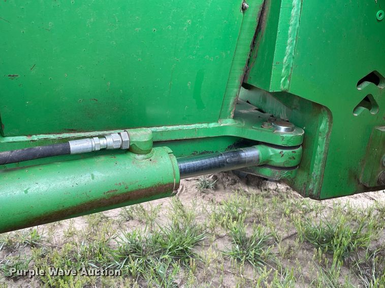 image for item LY9701 1993 John Deere 8770  4WD tractor