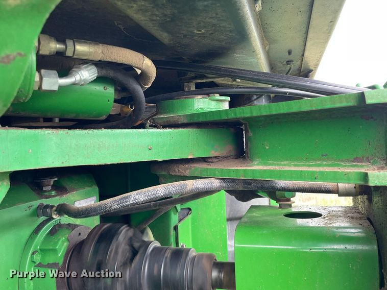 image for item LY9701 1993 John Deere 8770  4WD tractor