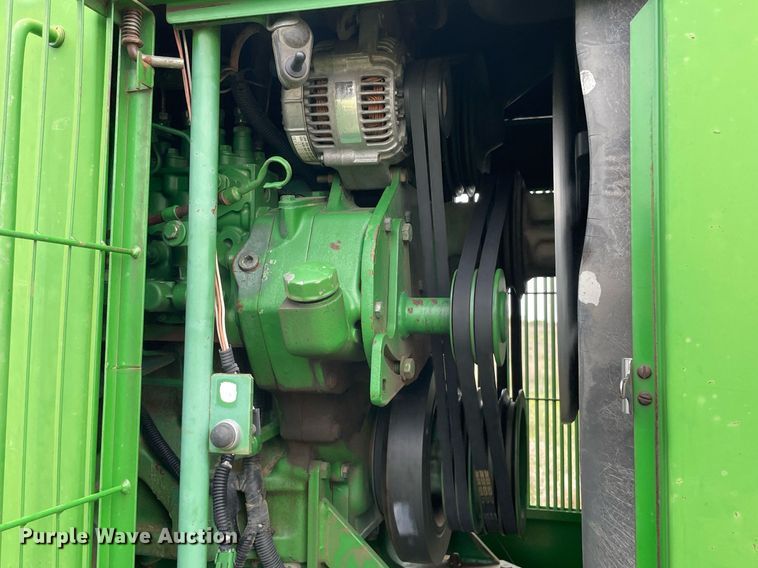 image for item LY9701 1993 John Deere 8770  4WD tractor