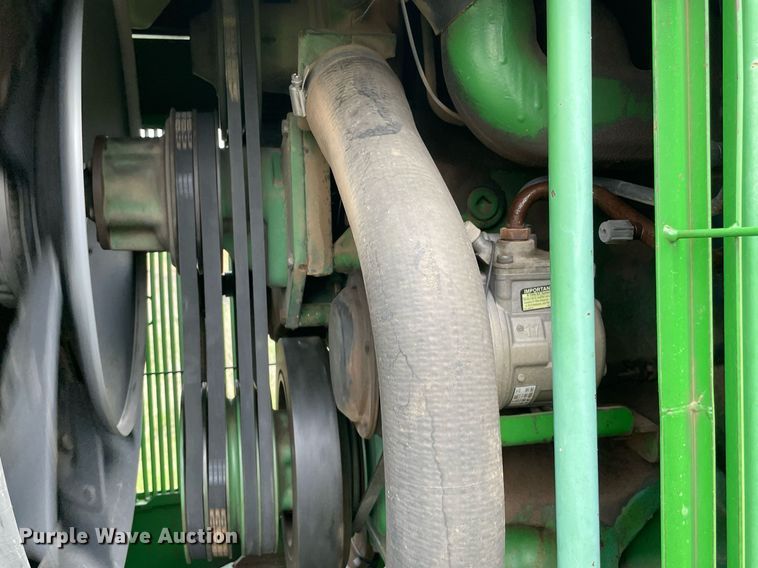 image for item LY9701 1993 John Deere 8770  4WD tractor