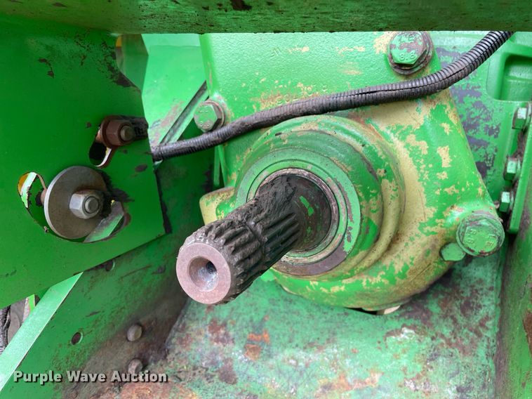 image for item LY9701 1993 John Deere 8770  4WD tractor