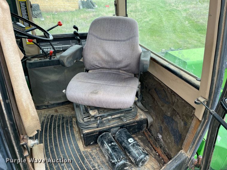 image for item LY9701 1993 John Deere 8770  4WD tractor