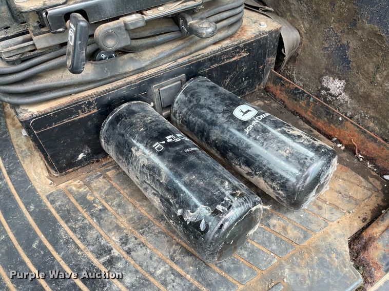 image for item LY9701 1993 John Deere 8770  4WD tractor