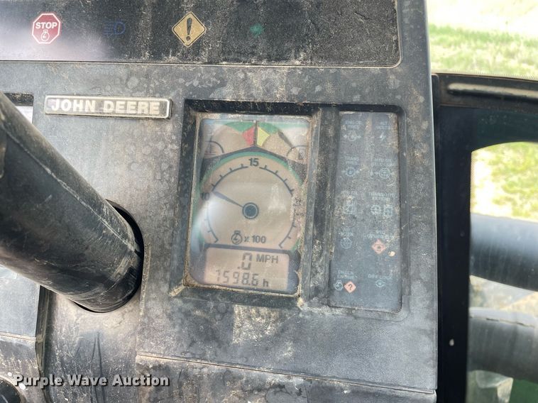 image for item LY9701 1993 John Deere 8770  4WD tractor