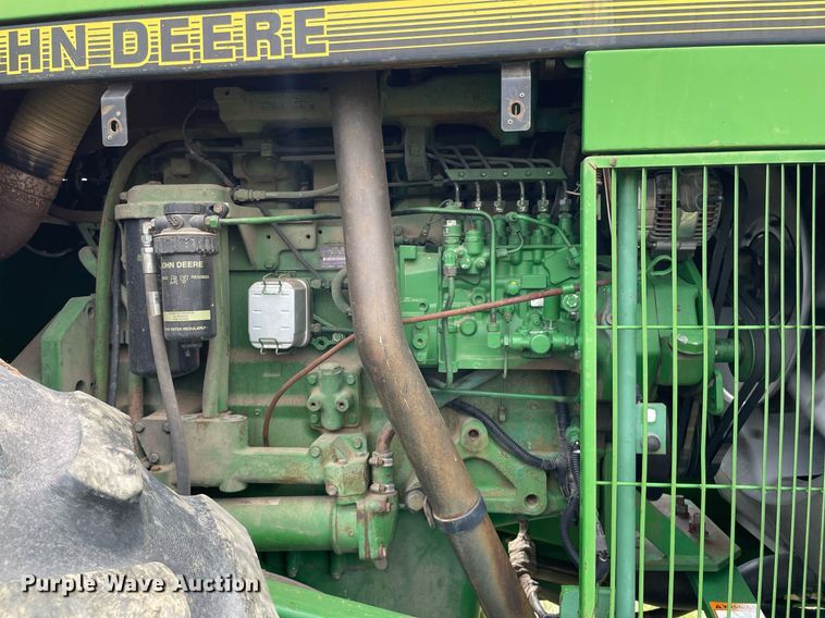 image for item LY9701 1993 John Deere 8770  4WD tractor