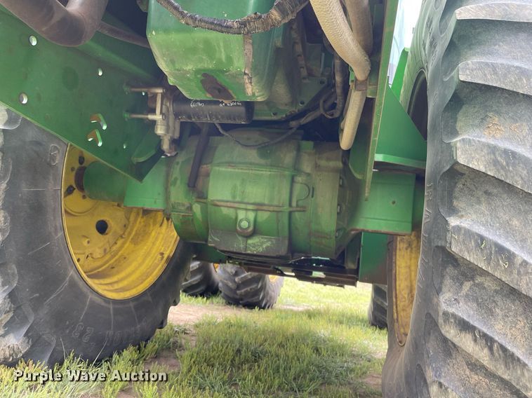 image for item LY9701 1993 John Deere 8770  4WD tractor