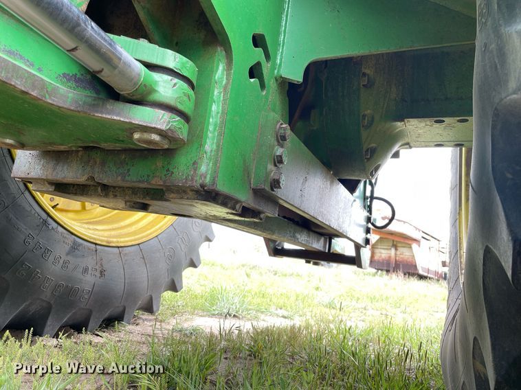 image for item LY9701 1993 John Deere 8770  4WD tractor