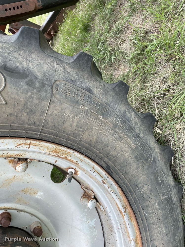 image for item LY9702 1994 AGCO Allis 9455  MFWD tractor