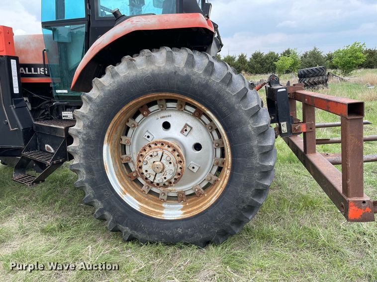 image for item LY9702 1994 AGCO Allis 9455  MFWD tractor