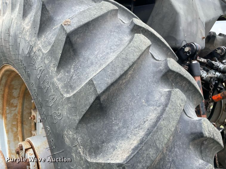 image for item LY9702 1994 AGCO Allis 9455  MFWD tractor