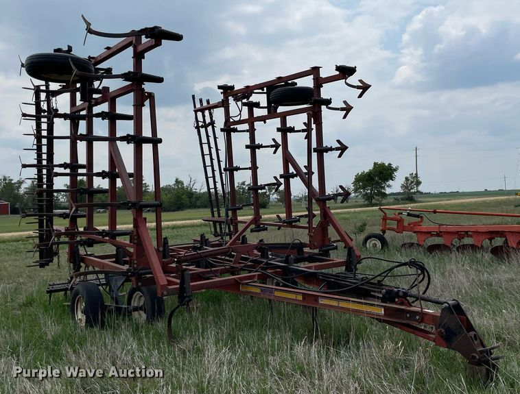 image for item LY9706 Kent 6528V  field cultivator