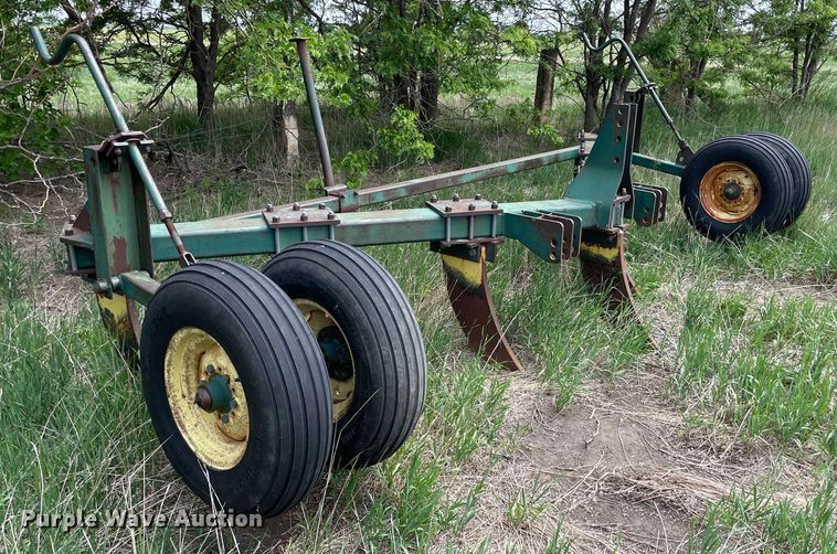 image for item LY9708 V-ripper