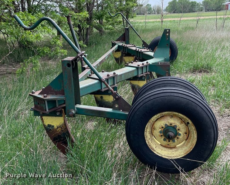 image for item LY9708 V-ripper