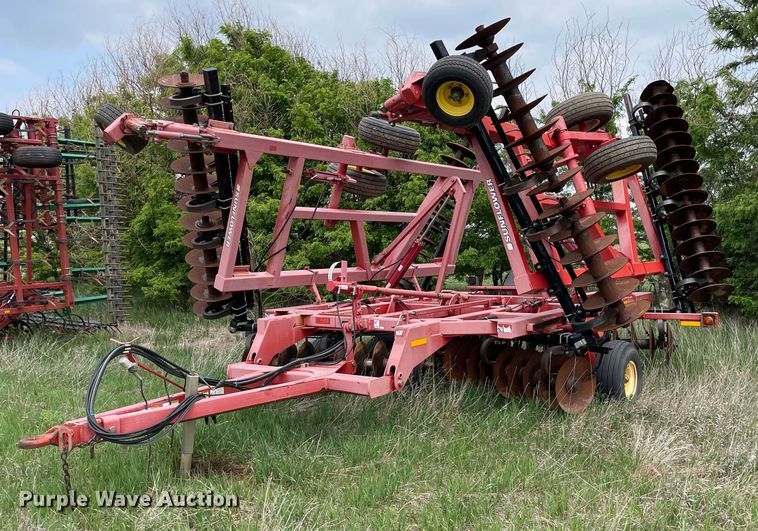 image for item LY9709 Sunflower 1434-33  tandem disk