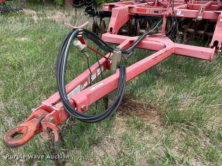 image for item LY9709 Sunflower 1434-33  tandem disk