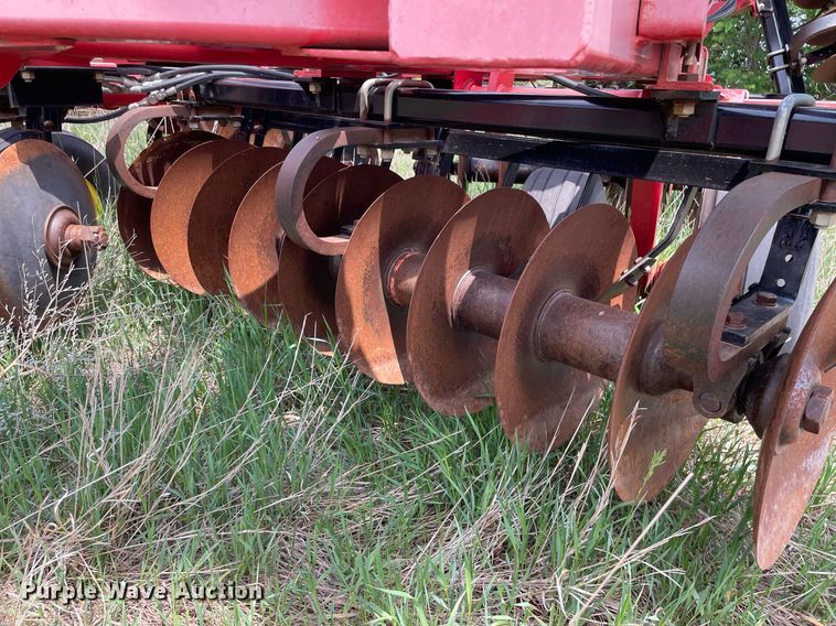 image for item LY9709 Sunflower 1434-33  tandem disk