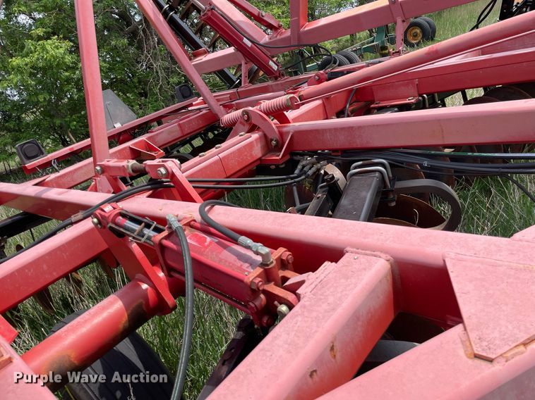 image for item LY9709 Sunflower 1434-33  tandem disk