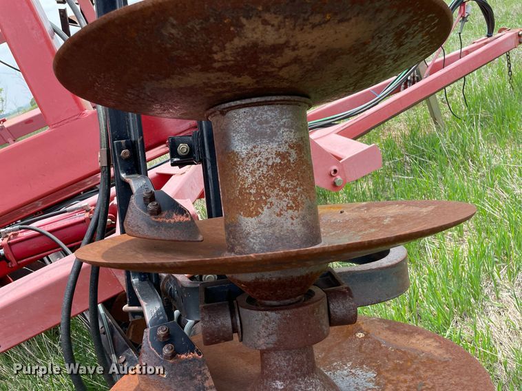 image for item LY9709 Sunflower 1434-33  tandem disk