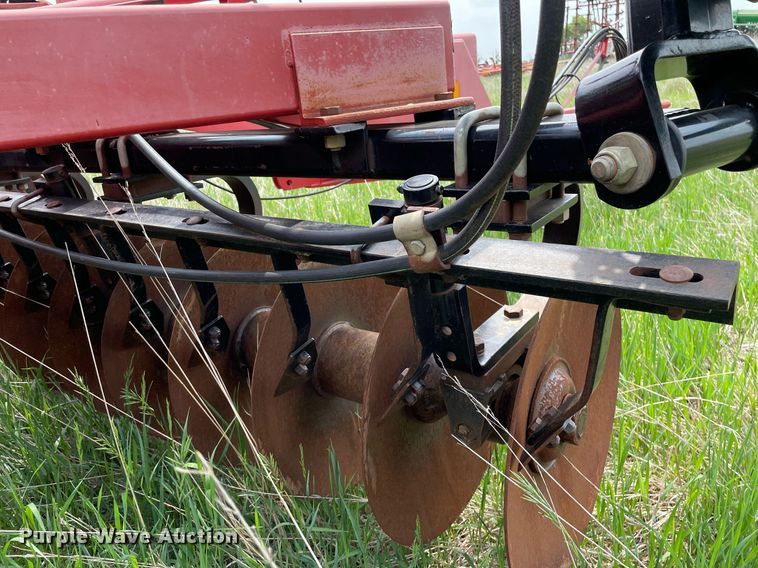 image for item LY9709 Sunflower 1434-33  tandem disk