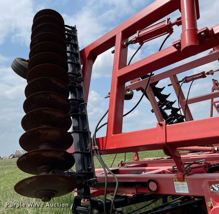 image for item LY9709 Sunflower 1434-33  tandem disk