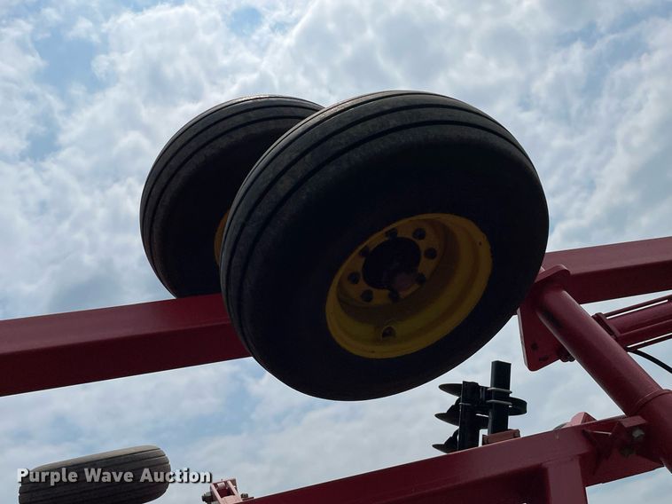 image for item LY9709 Sunflower 1434-33  tandem disk