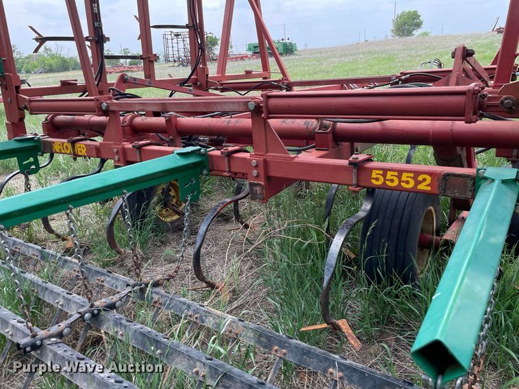 image for item LY9710 Sunflower 5552-50  field cultivator