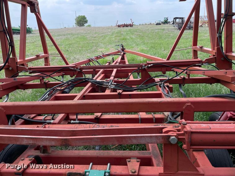 image for item LY9710 Sunflower 5552-50  field cultivator