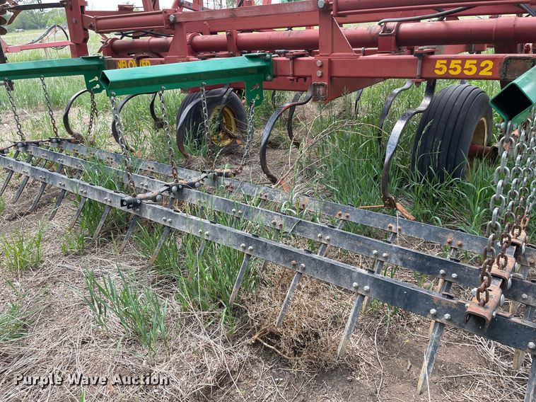 image for item LY9710 Sunflower 5552-50  field cultivator