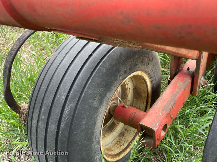 image for item LY9710 Sunflower 5552-50  field cultivator