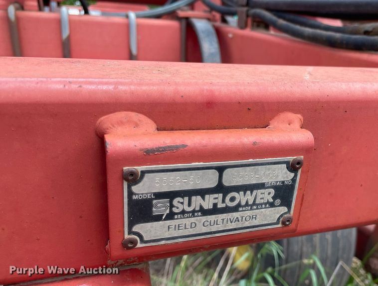 image for item LY9710 Sunflower 5552-50  field cultivator