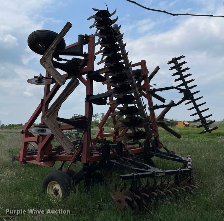 image for item LY9711 Kent 9326 Plains Plow  sweep plow