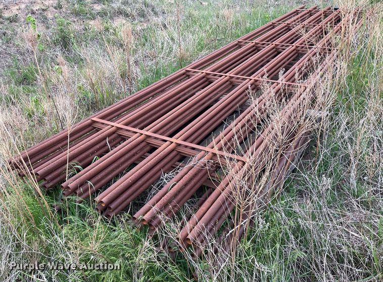 image for item LY9716 (11) continuous fence panels