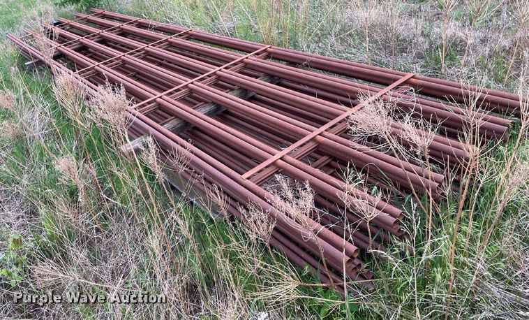 image for item LY9716 (11) continuous fence panels