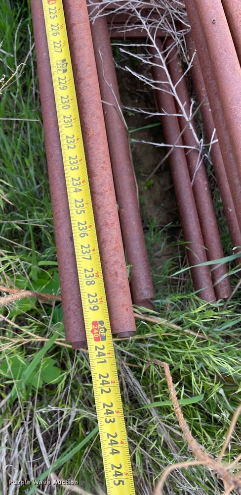 image for item LY9716 (11) continuous fence panels