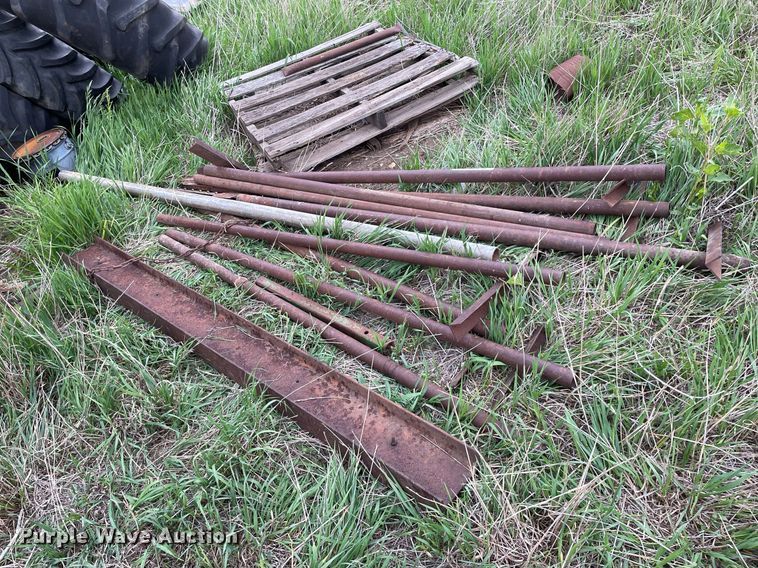 image for item LY9716 (11) continuous fence panels