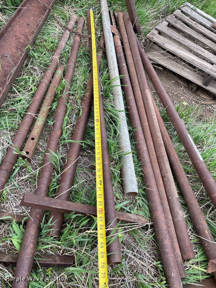 image for item LY9716 (11) continuous fence panels