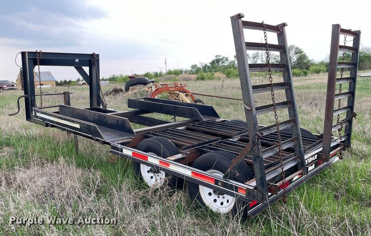 image for item LY9721 2000 Donahue EXG-150  swather / windrower trailer with hay rake