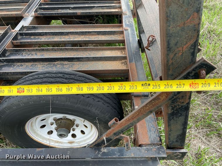 image for item LY9721 2000 Donahue EXG-150  swather / windrower trailer with hay rake