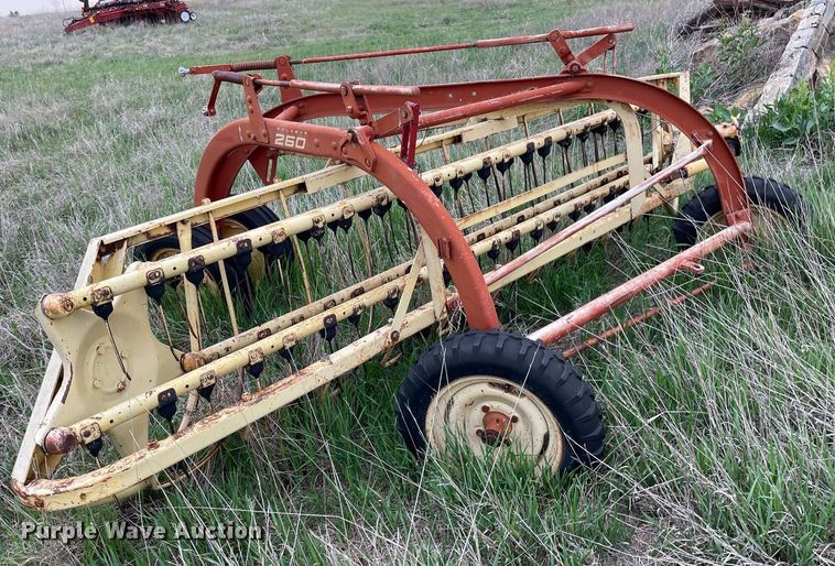image for item LY9721 2000 Donahue EXG-150  swather / windrower trailer with hay rake