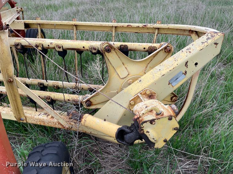 image for item LY9721 2000 Donahue EXG-150  swather / windrower trailer with hay rake