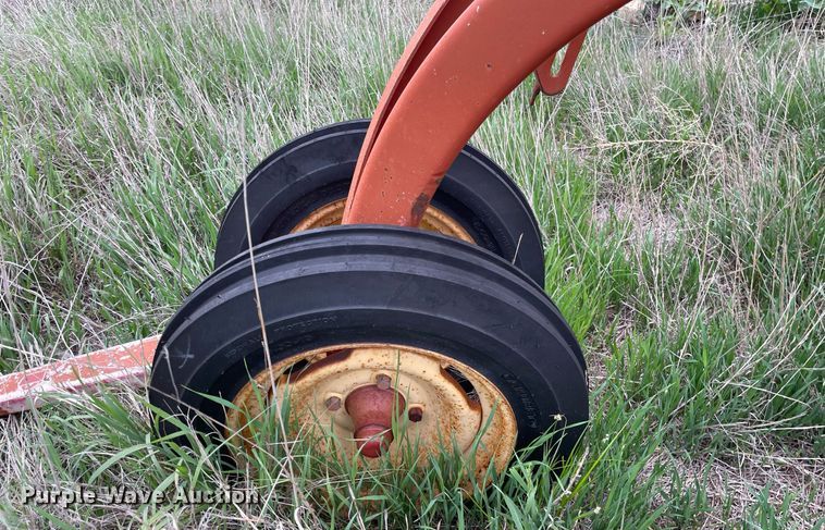 image for item LY9721 2000 Donahue EXG-150  swather / windrower trailer with hay rake