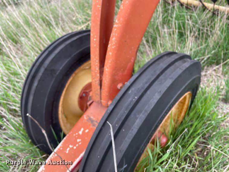 image for item LY9721 2000 Donahue EXG-150  swather / windrower trailer with hay rake