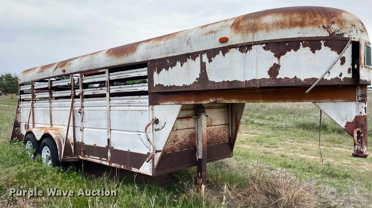 image for item LY9726 1974 HJ  livestock trailer