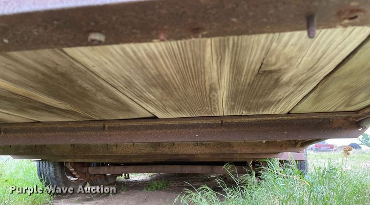 image for item LY9726 1974 HJ  livestock trailer